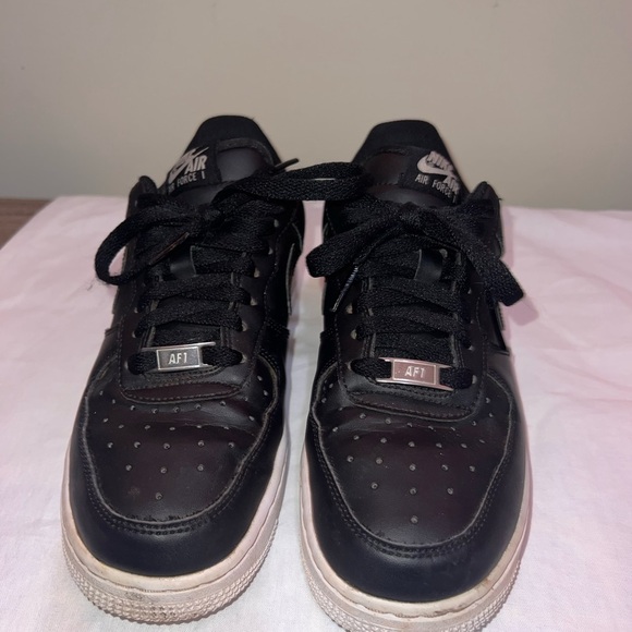 Nike Air Force 1 Black Sneakers Size 6.5 - Picture 3 of 9